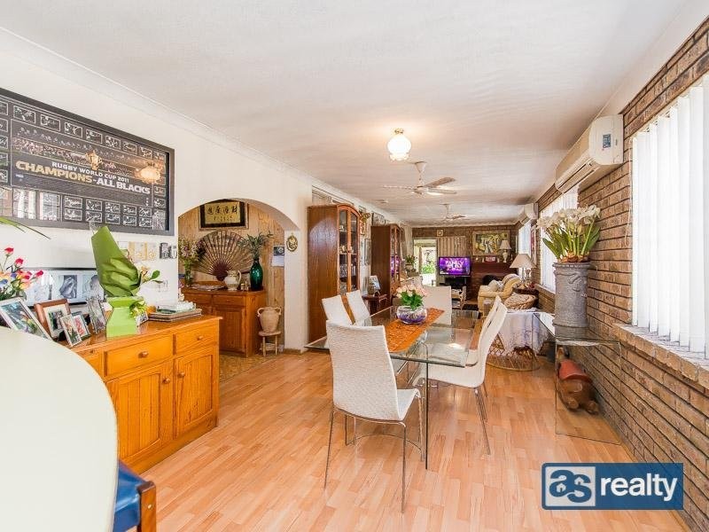 32 Cameron Street, Embleton WA 6062