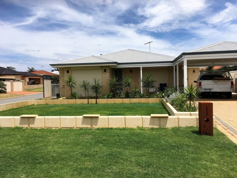 2 Auburn Close, Marangaroo WA 6064