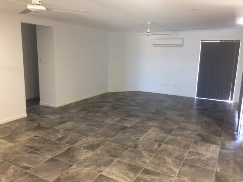 9 Pine View Drive, Beerwah QLD 4519
