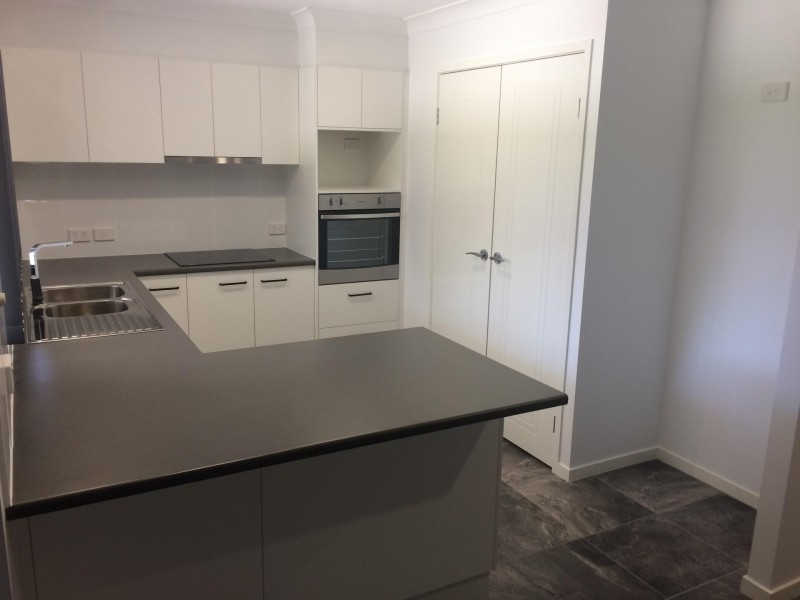 9 Pine View Drive, Beerwah QLD 4519
