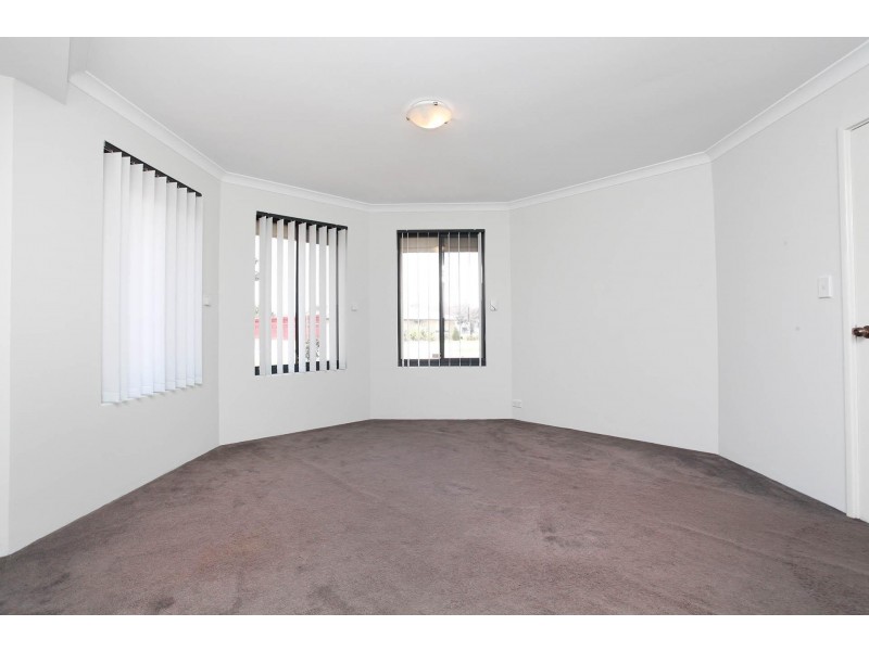 72 Hardey East Road, Wattle Grove WA 6107