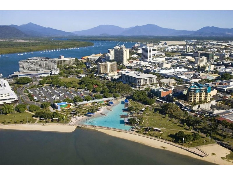 325/275-277 The Esplanade, Cairns City QLD 4870