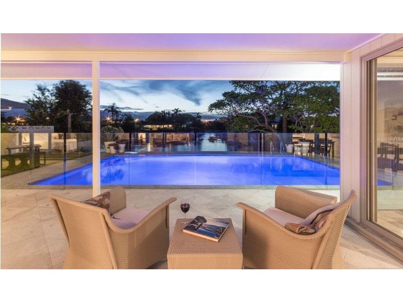 11 La Scala Court, Isle Of Capri QLD 4217