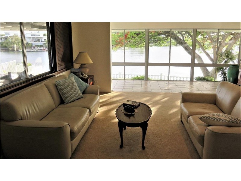 Broadbeach Waters QLD 4218