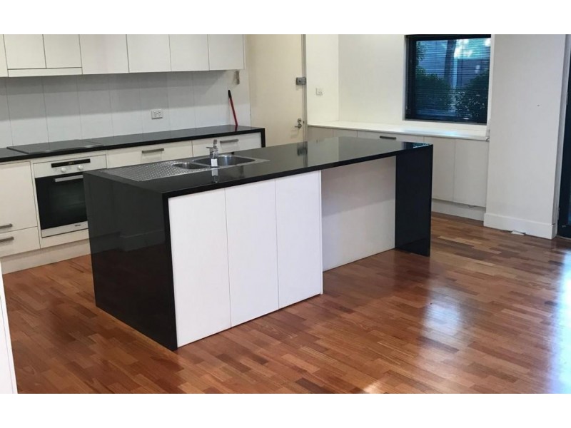 10/157 Bouverie Street, Carlton VIC 3053