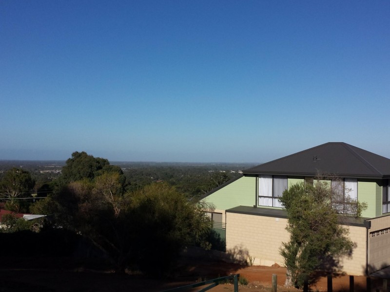 17 Bedfordale Hill Road, Mount Richon WA 6112