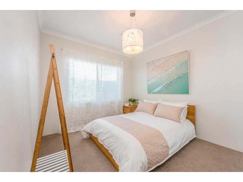 9 Moonbooli Street, Forrestfield WA 6058