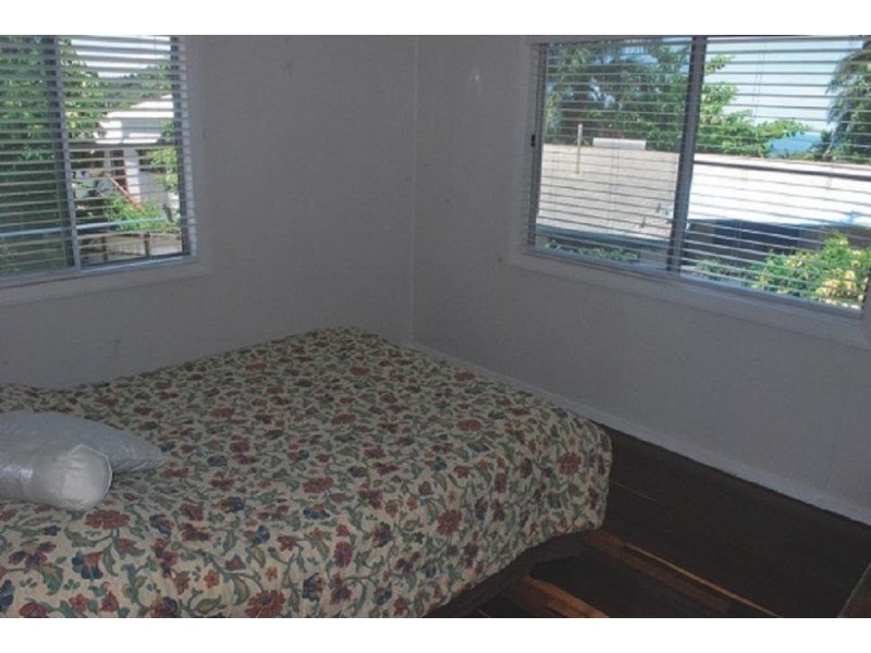 39 Cutten Street, Bingil Bay QLD 4852