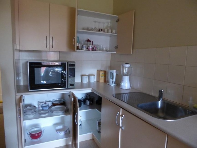 * 4 Clive Road, Hawthorn East VIC 3123