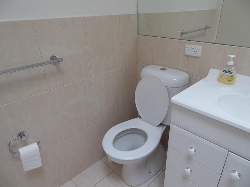 * 4 Clive Road, Hawthorn East VIC 3123