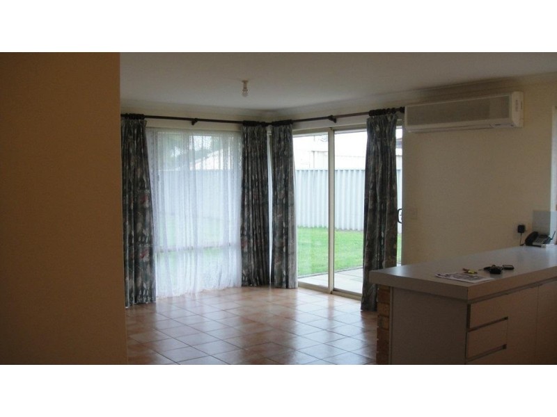 14 Requa Crescent, Warnbro WA 6169