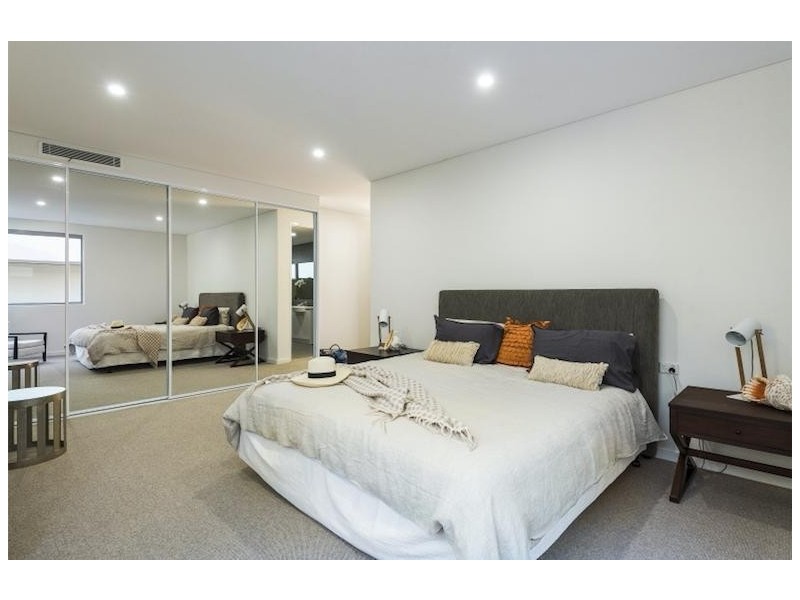 8/131-135 Mona Vale Road, St Ives NSW 2075