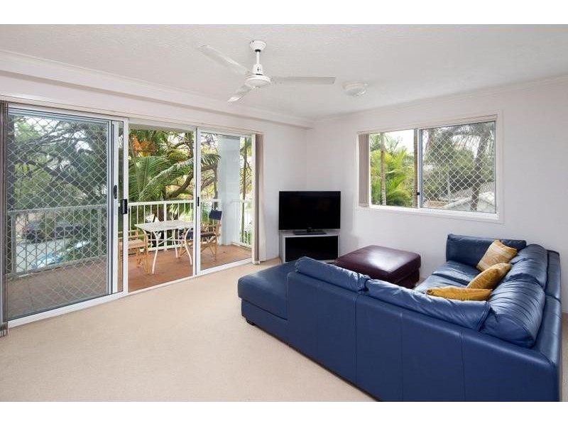 7/32 Second Avenue, Broadbeach QLD 4218
