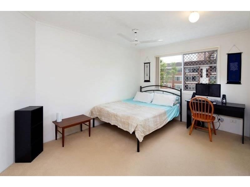7/32 Second Avenue, Broadbeach QLD 4218
