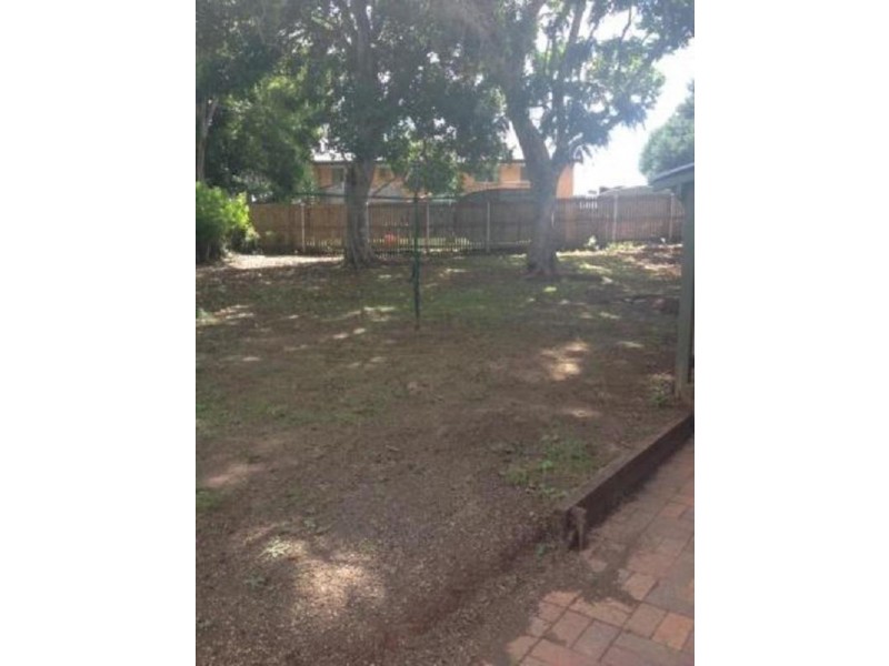 13 Leonard Street, Kingston QLD 4114