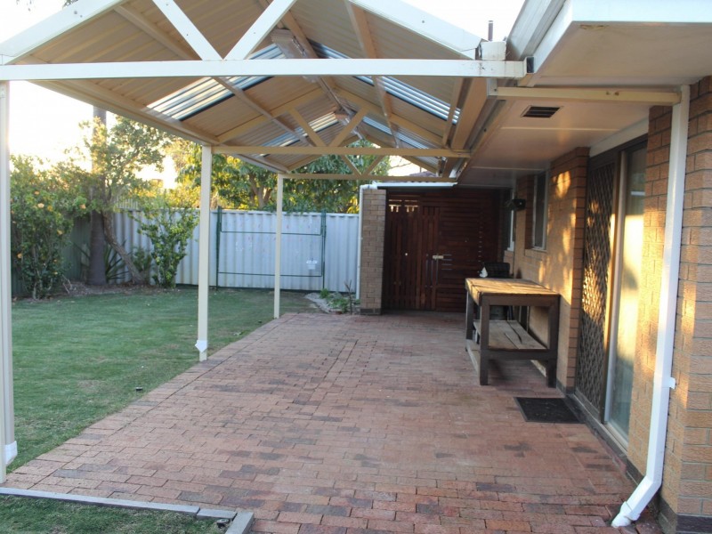 10B Bellida Place, Ferndale WA 6148