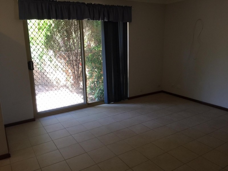2/4 Gambie Close, Murdoch WA 6150