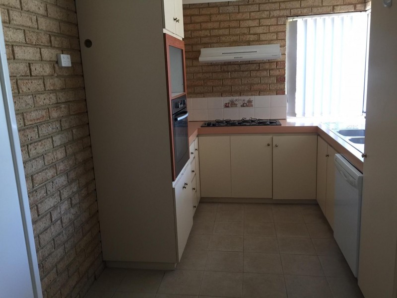 2/4 Gambie Close, Murdoch WA 6150