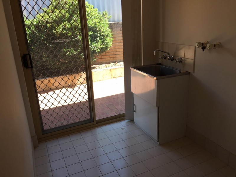 2/4 Gambie Close, Murdoch WA 6150