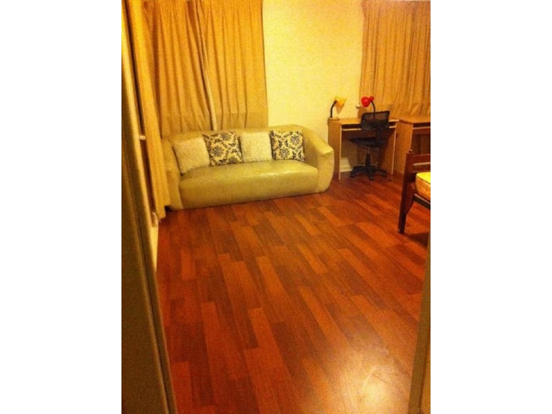 19 Curtain Street, Kingsbury VIC 3083