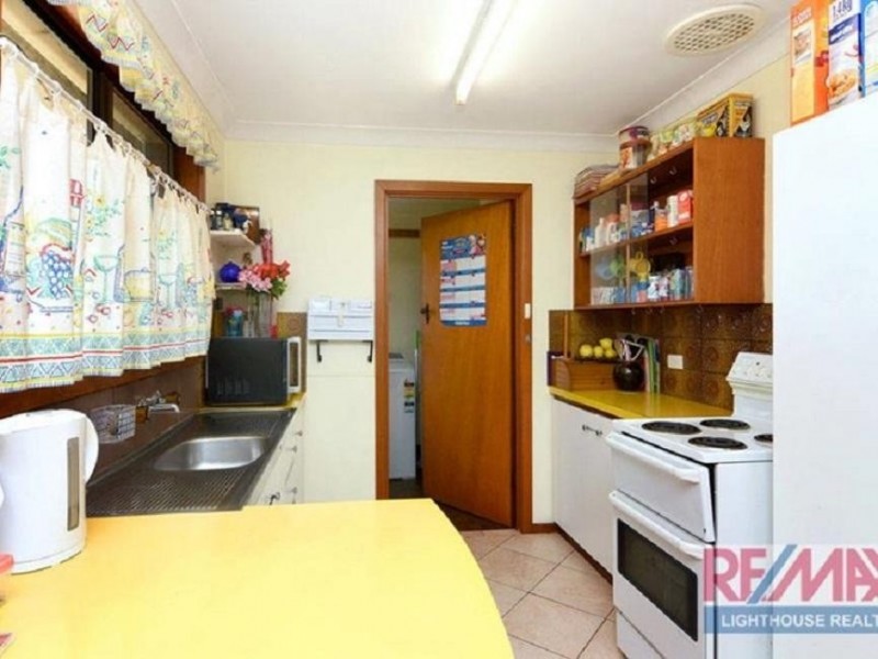 *40 Jacaranda Crescent, Withers WA 6230