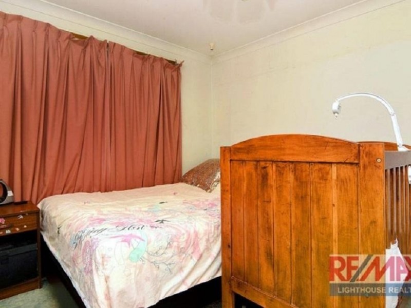 *40 Jacaranda Crescent, Withers WA 6230