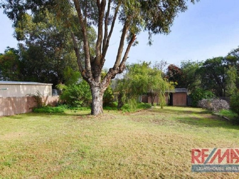 *40 Jacaranda Crescent, Withers WA 6230