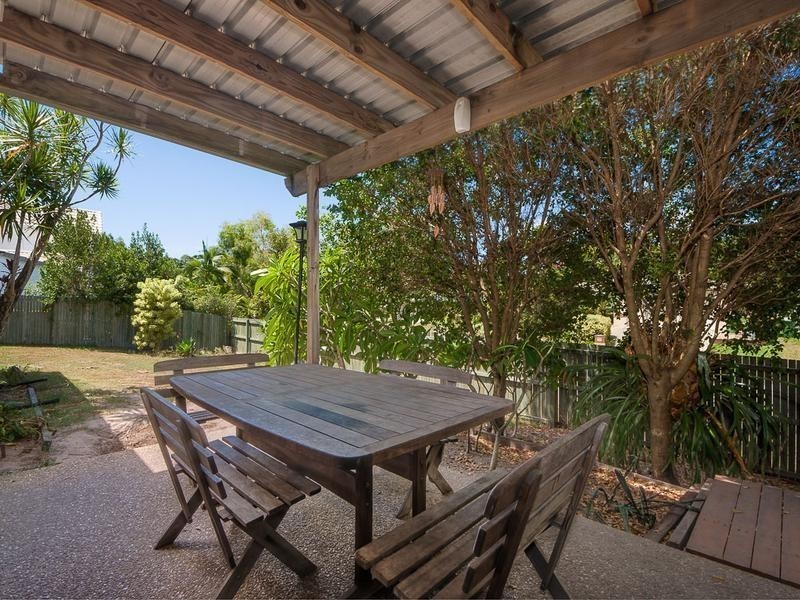 2 Cooba Place, Noosaville QLD 4566