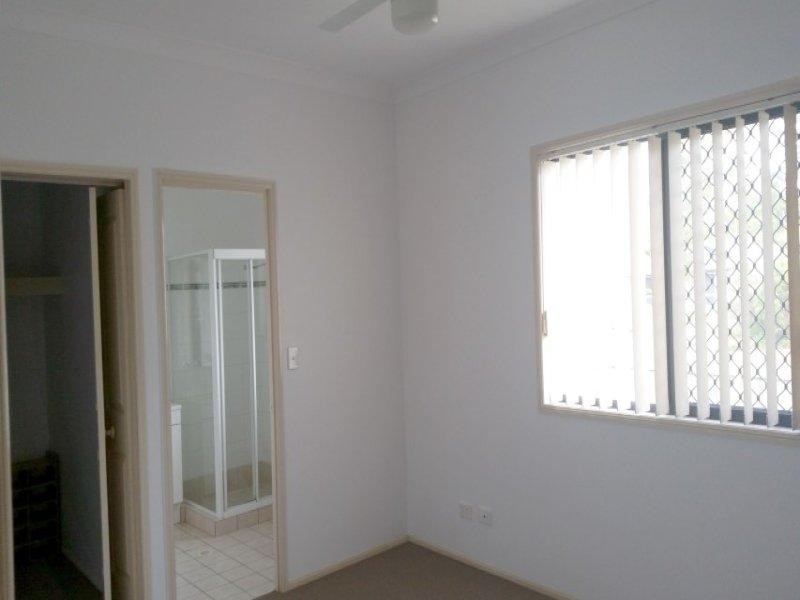 2 Cooba Place, Noosaville QLD 4566