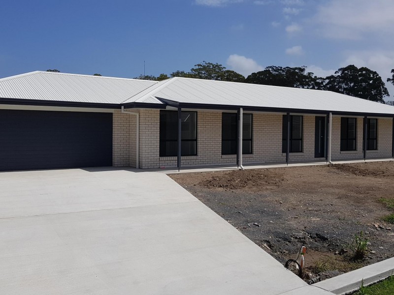 20 Seabeach Street, Sandy Beach NSW 2456