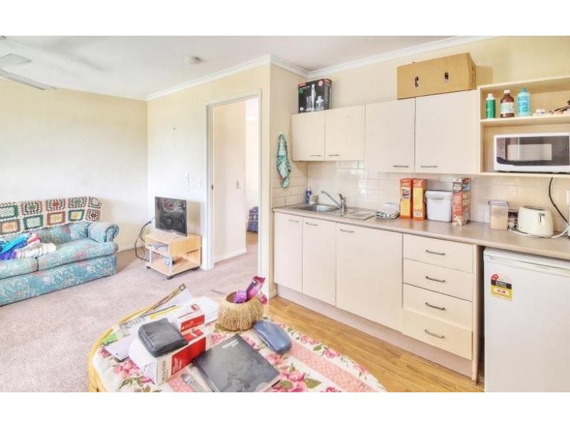 83 Station Road, Woodridge QLD 4114