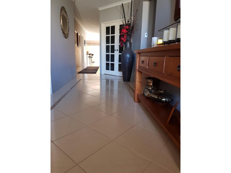 * 54 Bonaparte Drive, Secret Harbour WA 6173