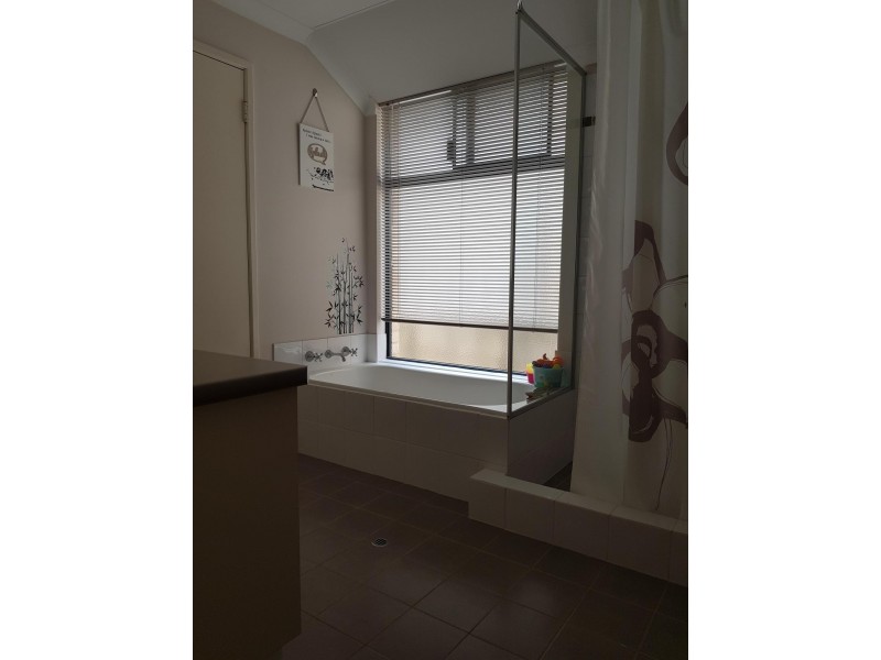 * 54 Bonaparte Drive, Secret Harbour WA 6173