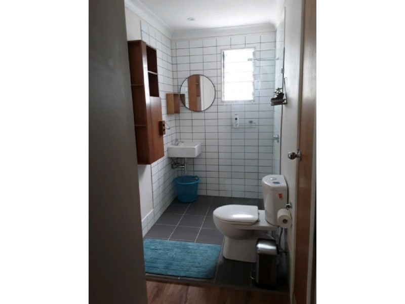 2 Lakeside Drive, Sapphire Beach NSW 2450