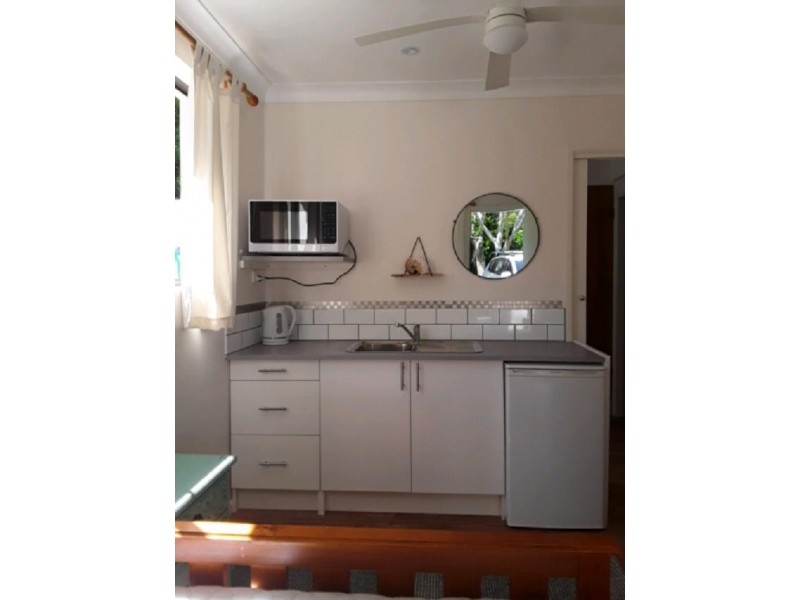 2 Lakeside Drive, Sapphire Beach NSW 2450