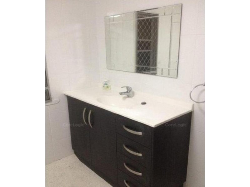 69 Holland Street, West Mackay QLD 4740