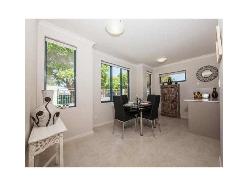 2/8 Lichfield Street, Victoria Park WA 6100