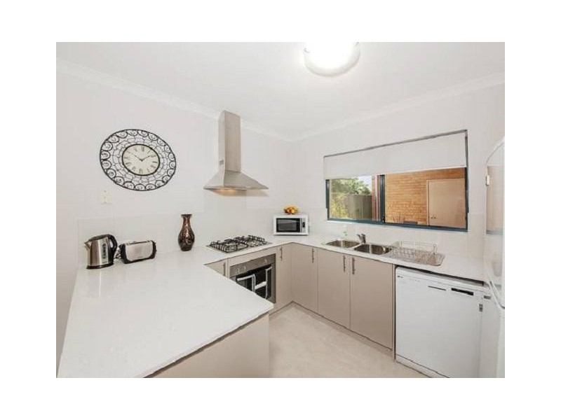 2/8 Lichfield Street, Victoria Park WA 6100