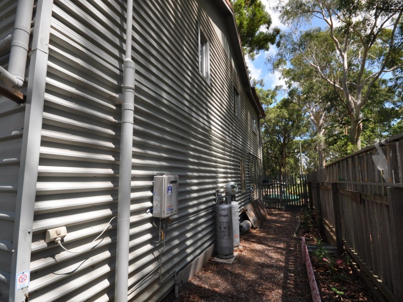 10 Brolga, Macleay Island QLD 4184