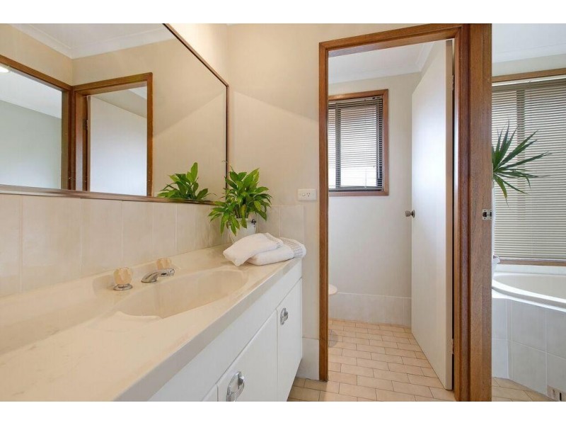 29 Imperial Drive Regency Heights, Berkeley NSW 2506