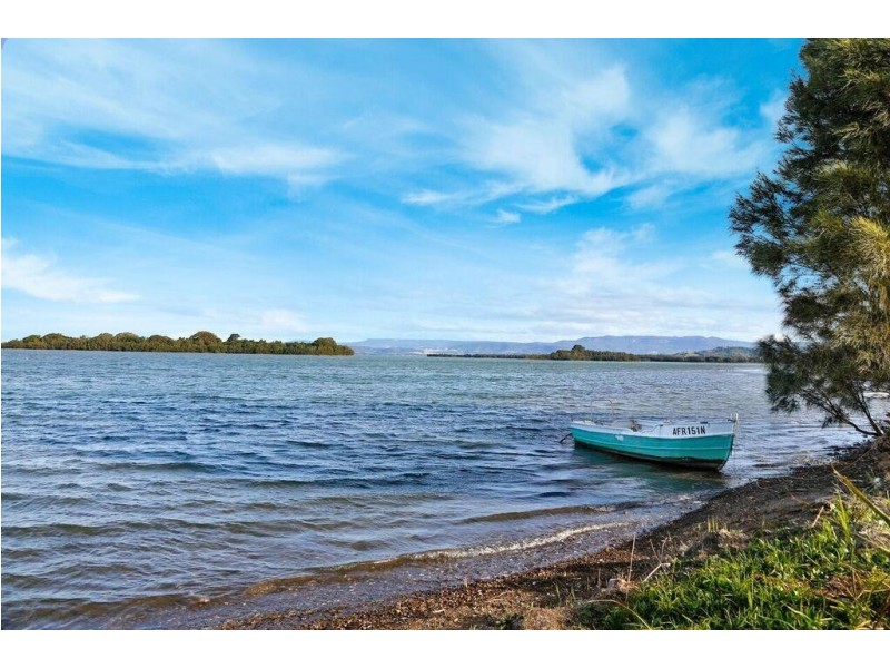 29 Imperial Drive Regency Heights, Berkeley NSW 2506