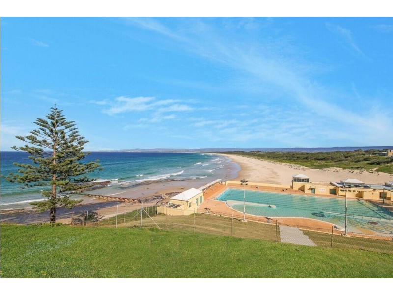 29 Imperial Drive Regency Heights, Berkeley NSW 2506
