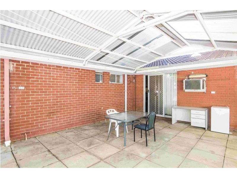 3 Castle Place, Armadale WA 6112