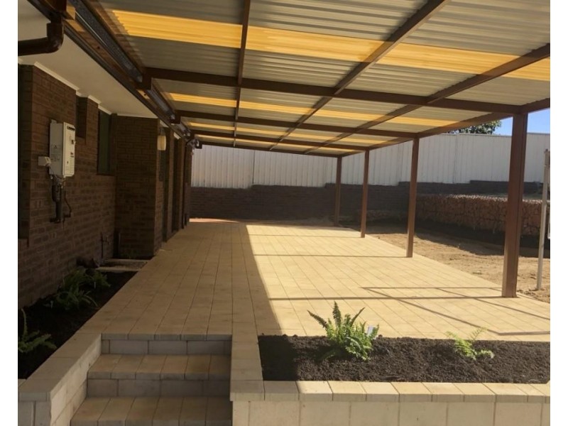 18 Rendell Elbow, Withers WA 6230