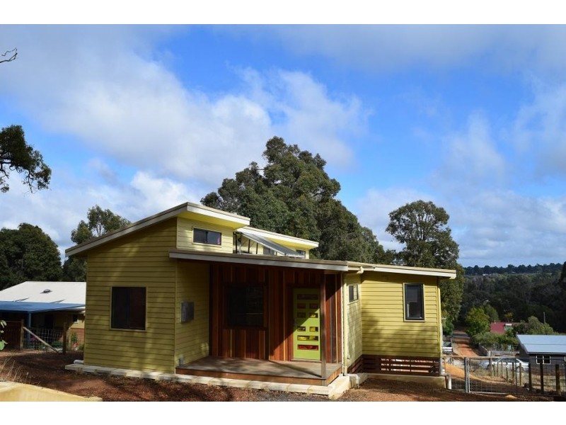 42 Carey Street, Nannup WA 6275