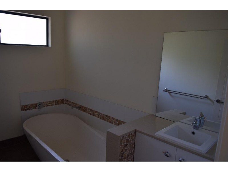 42 Carey Street, Nannup WA 6275