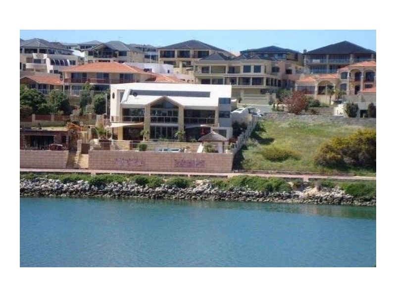 12 Kings Lynn Rise, Mindarie WA 6030