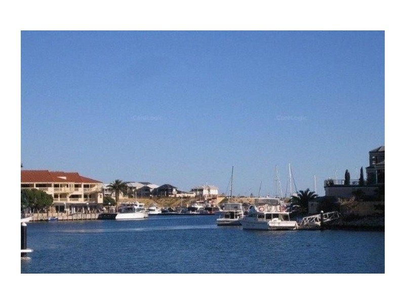 12 Kings Lynn Rise, Mindarie WA 6030