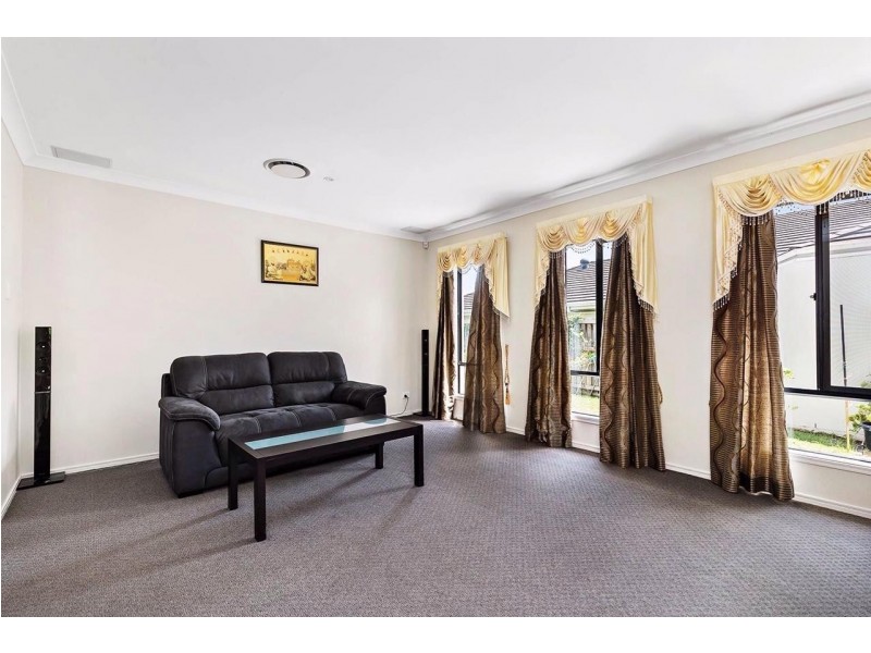 23 Apulia Place, Bridgeman Downs QLD 4035