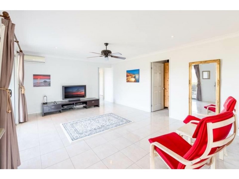 42 Regency Crescent, Moggill QLD 4070